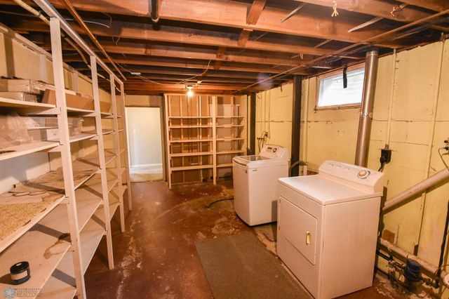 1613 15th Street S, Moorhead, MN 56560