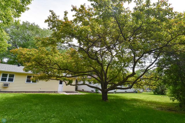 1613 15th Street S, Moorhead, MN 56560
