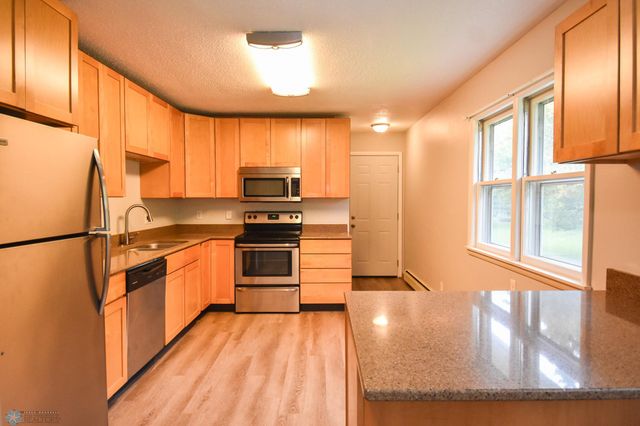 1613 15th Street S, Moorhead, MN 56560