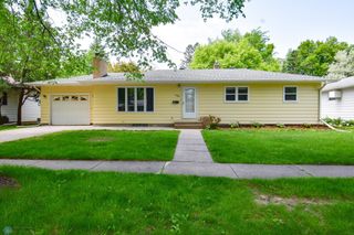 1613 15th Street S, Moorhead, MN 56560