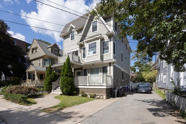 19 Harris Street 2, Brookline, MA 02446