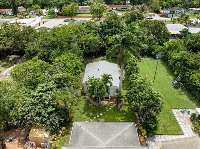 2456 Jackson St 1, Hollywood, FL 33020