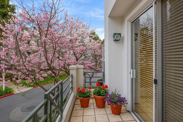 425 Navaro Way 108, San Jose, CA 95134