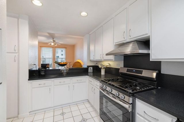 425 Navaro Way 108, San Jose, CA 95134