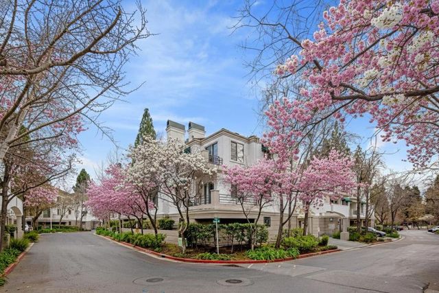 425 Navaro Way 108, San Jose, CA 95134