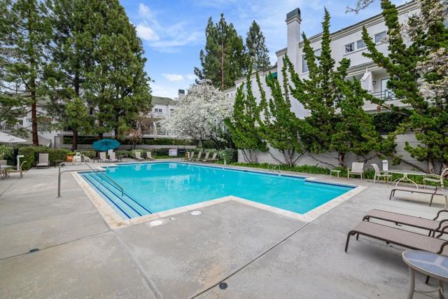 425 Navaro Way 108, San Jose, CA 95134