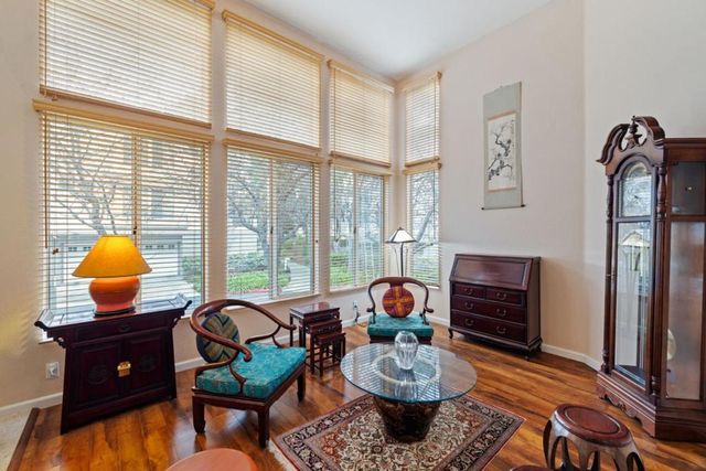 425 Navaro Way 108, San Jose, CA 95134