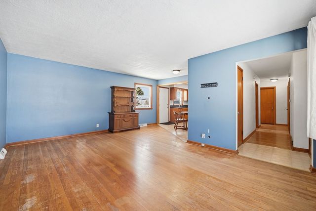 5012 Upland Drive, Rockford, IL 61108