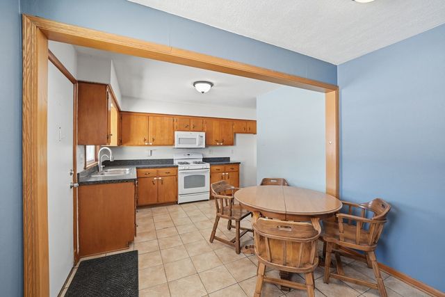 5012 Upland Drive, Rockford, IL 61108