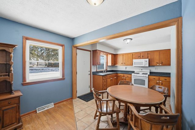 5012 Upland Drive, Rockford, IL 61108