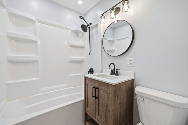 5012 Upland Drive, Rockford, IL 61108