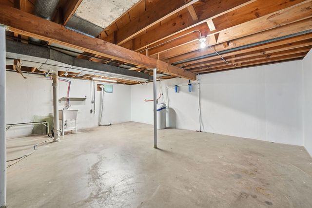 5012 Upland Drive, Rockford, IL 61108