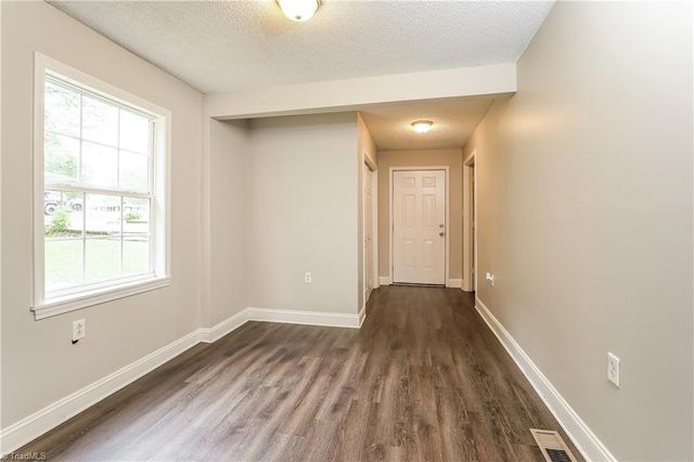 603 Edgewood Avenue, Thomasville, NC 27360