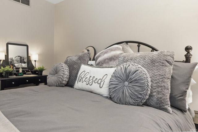 1922 E Bay Pointe Drive, Bloomington, IN 47401