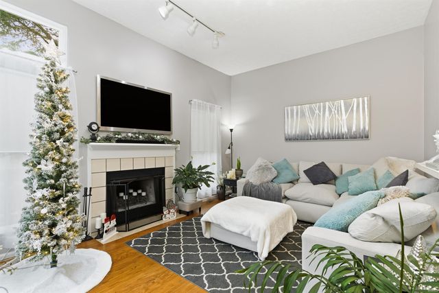 1922 E Bay Pointe Drive, Bloomington, IN 47401