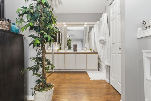 1922 E Bay Pointe Drive, Bloomington, IN 47401