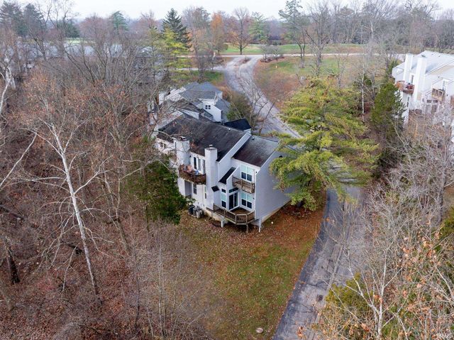 1922 E Bay Pointe Drive, Bloomington, IN 47401