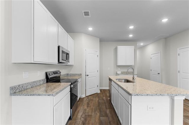 5276 Magnolia Grove Way, Gainesville, GA 30504