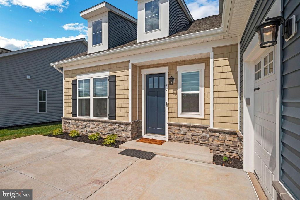 63 NEW VISTA WAY, Gettysburg, PA 17325
