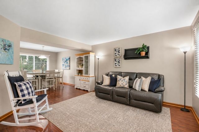 832 Fox Chase Drive, Round Lake Beach, IL 60073