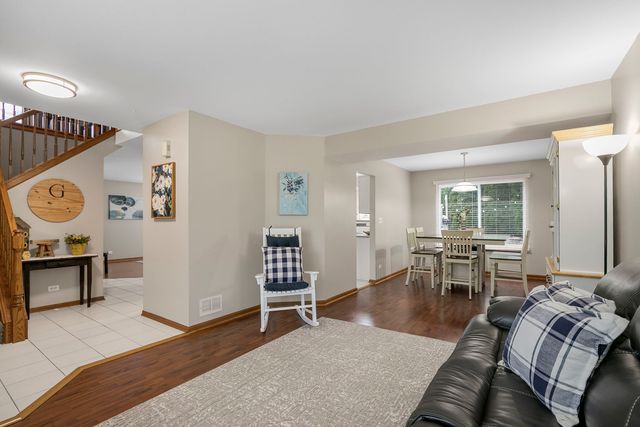 832 Fox Chase Drive, Round Lake Beach, IL 60073