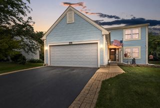 832 Fox Chase Drive, Round Lake Beach, IL 60073