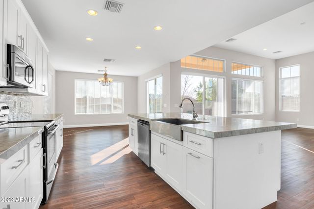 24519 N 44TH Lane, Glendale, AZ 85310