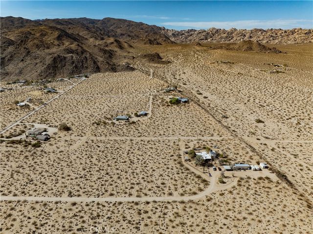 7136 Sullivan, 29 Palms, CA 92277