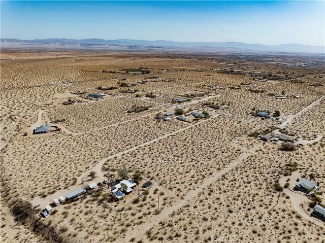 7136 Sullivan, 29 Palms, CA 92277