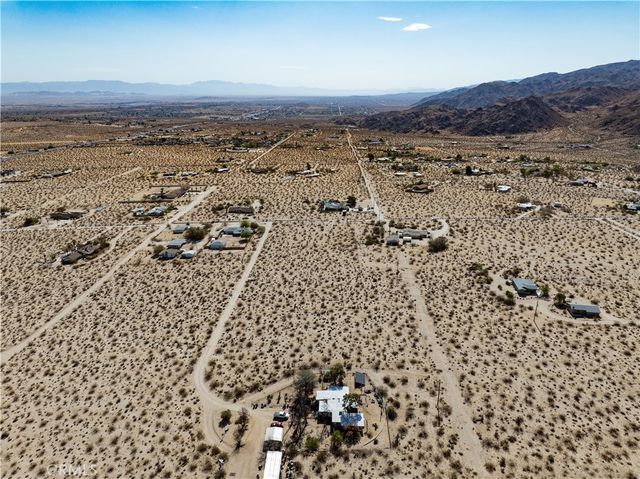 7136 Sullivan, 29 Palms, CA 92277