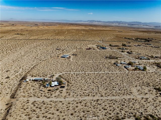 7136 Sullivan, 29 Palms, CA 92277