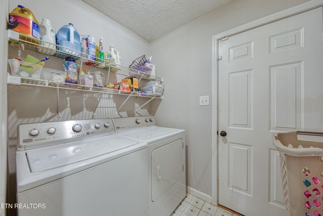 8404 Mecklenburg Court, Knoxville, TN 37923