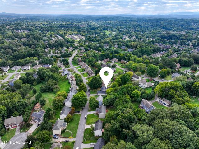 8404 Mecklenburg Court, Knoxville, TN 37923