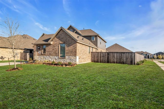 9502 Marble Park Lane, Baytown, TX 77521