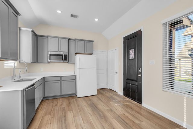 9502 Marble Park Lane, Baytown, TX 77521