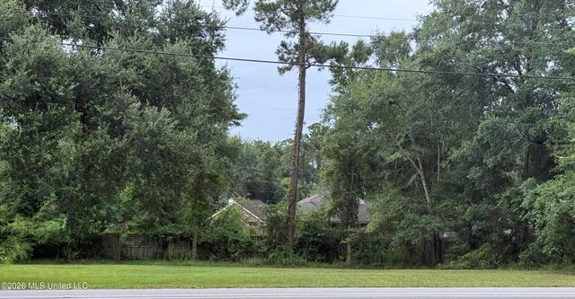 E Diamondhead Drive, Diamondhead, MS 39525