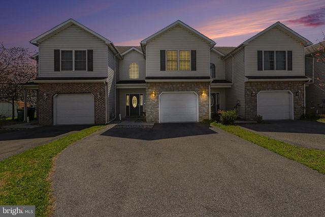 134 SABLE DR, Carlisle, PA 17013