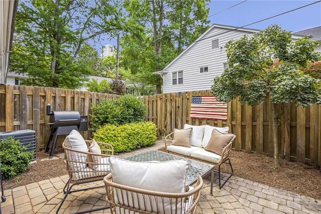 136 Peachtree Memorial NW Drive RI2, Atlanta, GA 30309