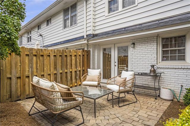 136 Peachtree Memorial NW Drive RI2, Atlanta, GA 30309