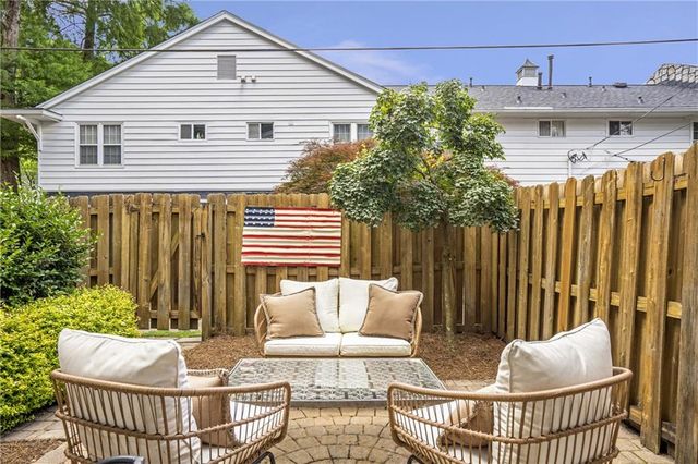 136 Peachtree Memorial NW Drive RI2, Atlanta, GA 30309