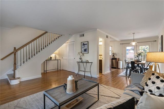 136 Peachtree Memorial NW Drive RI2, Atlanta, GA 30309