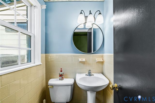4407 Shoremeade Rd, North Chesterfield, VA 23234