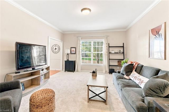 7620 Sterlingshire Drive, Greensboro, NC 27409