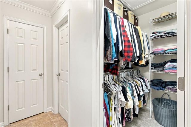 7620 Sterlingshire Drive, Greensboro, NC 27409