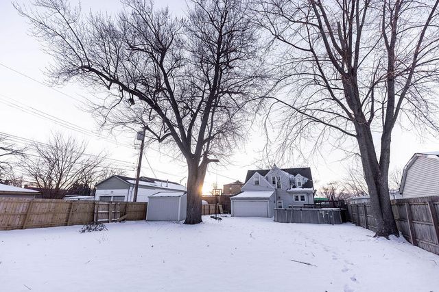 6911 Hohman Avenue, Hammond, IN 46324