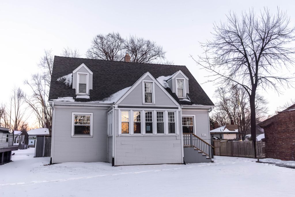 6911 Hohman Avenue, Hammond, IN 46324