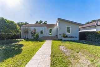 248 Carlisle Dr, Miami Springs, FL 33166