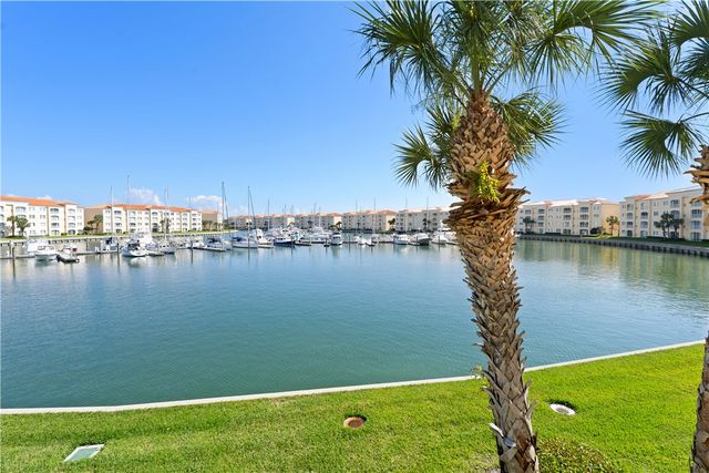 11 Harbour Isle Drive W 203, Hutchinson Island, FL 34949