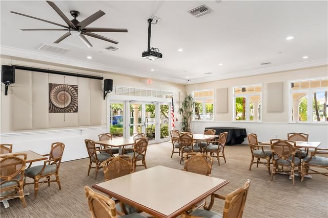 11 Harbour Isle Drive W 203, Hutchinson Island, FL 34949