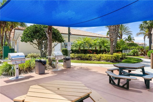 11 Harbour Isle Drive W 203, Hutchinson Island, FL 34949